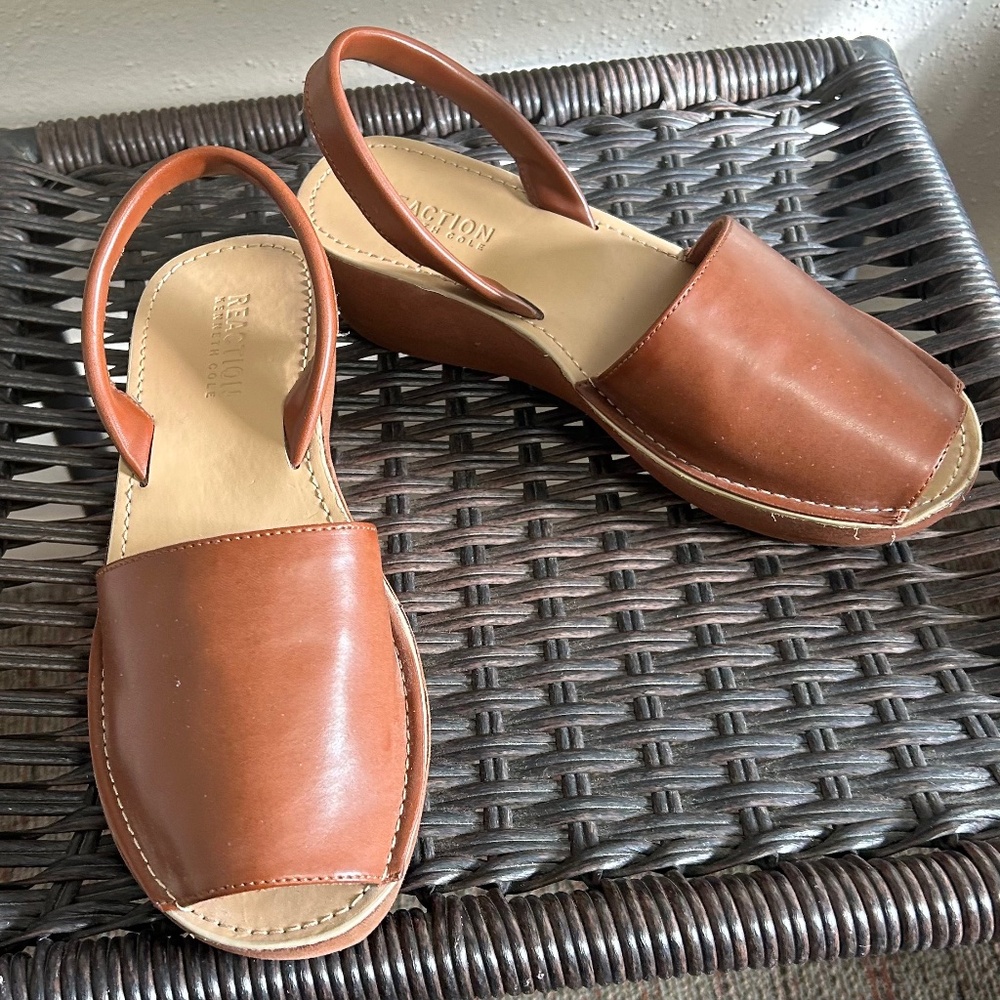 Kenneth Cole Reaction Women’s Brown Leather Slingback Flats